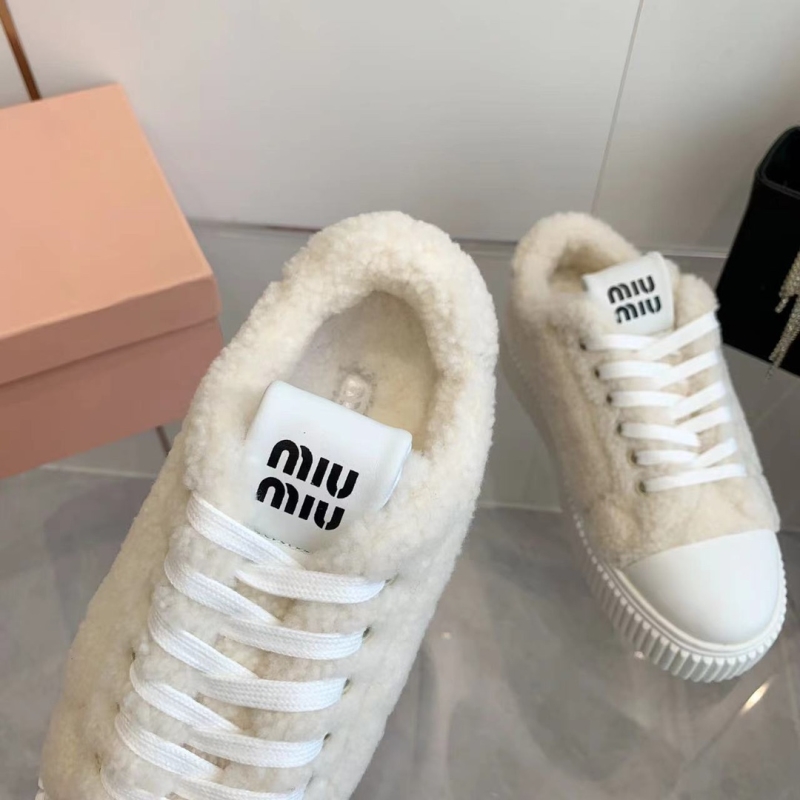 Miu Miu Casual Shoes